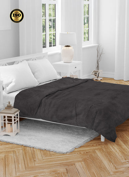Single Flannel Fleece Blanket 160 × 220 cm – Luxury Soft Solid Single Ply Blanket, Premium Anti-Pill Polyester, Lightweight & Cozy by Parajohn  PARAJOHN UAE