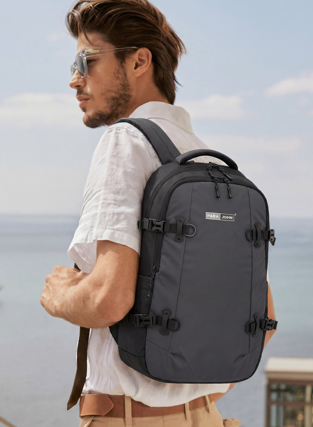 Para John Trekcore  19-Inch Travel Backpack with Trolley Sleeve & Back Pocket